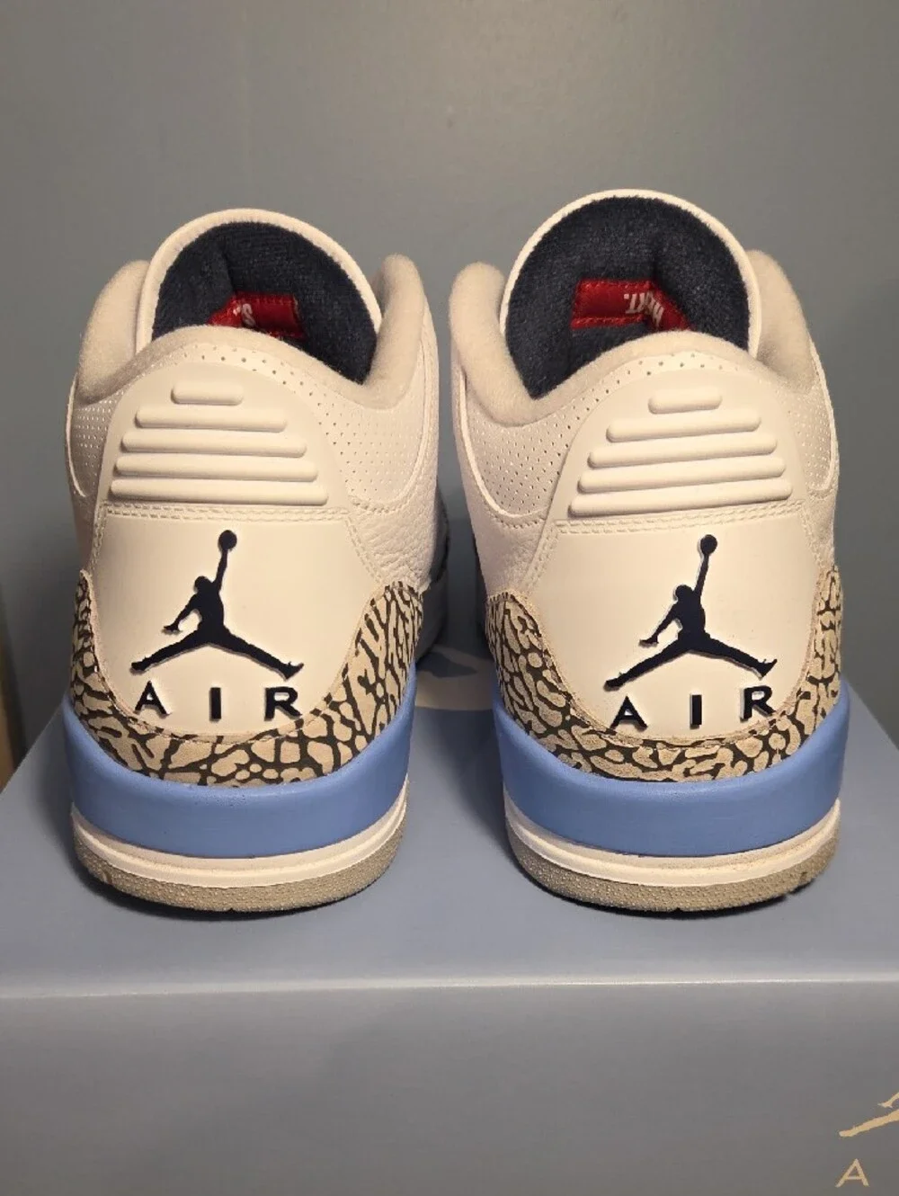Jordan 3 Retro 'UNC' Size 10.5